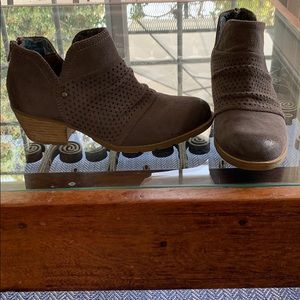 - Earth Origins Ruched Suede Bootie